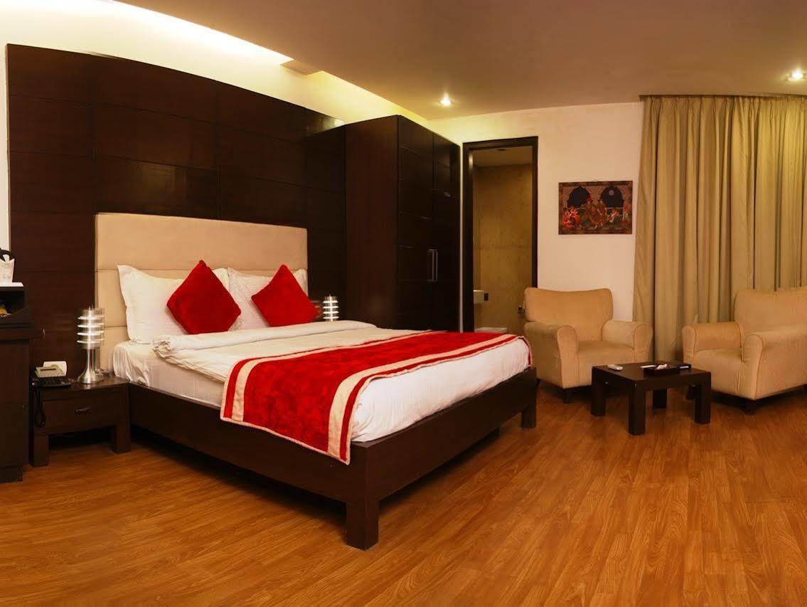 Hotel La Suite Νέο Δελχί Εξωτερικό φωτογραφία